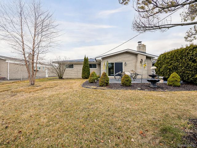 36268 Jeffrey Drive, Sterling Heights, MI 48310