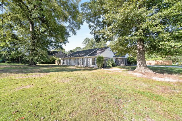 4137 Castlewood Parkway, Columbus, GA 31907