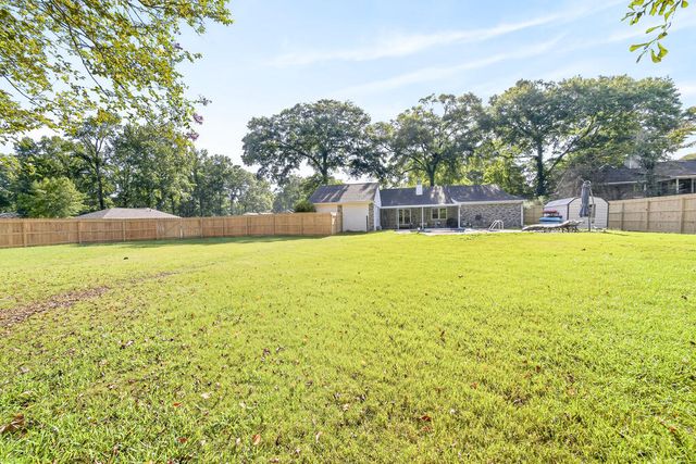 4137 Castlewood Parkway, Columbus, GA 31907