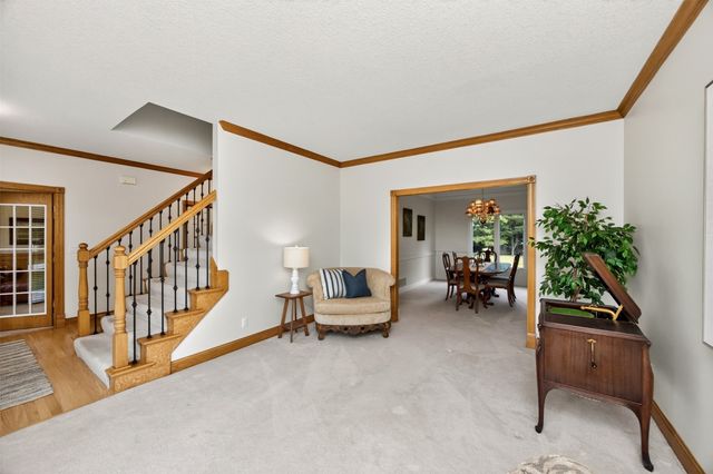 1925 SE Hawthorne Ridge Drive, Waukee, IA 50263