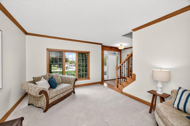 1925 SE Hawthorne Ridge Drive, Waukee, IA 50263