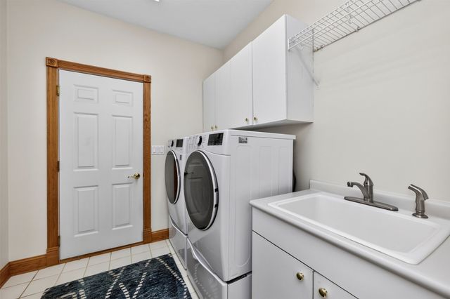 1925 SE Hawthorne Ridge Drive, Waukee, IA 50263