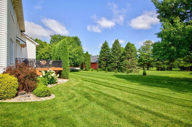 1925 SE Hawthorne Ridge Drive, Waukee, IA 50263