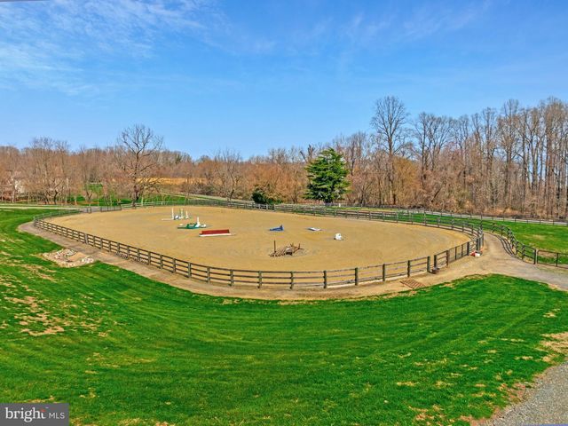 6300 TOWN POINT RD, Tracys Landing, MD 20779