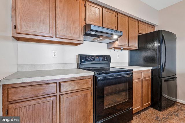 6300 TOWN POINT RD, Tracys Landing, MD 20779