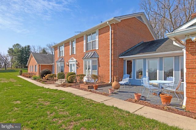 6300 TOWN POINT RD, Tracys Landing, MD 20779
