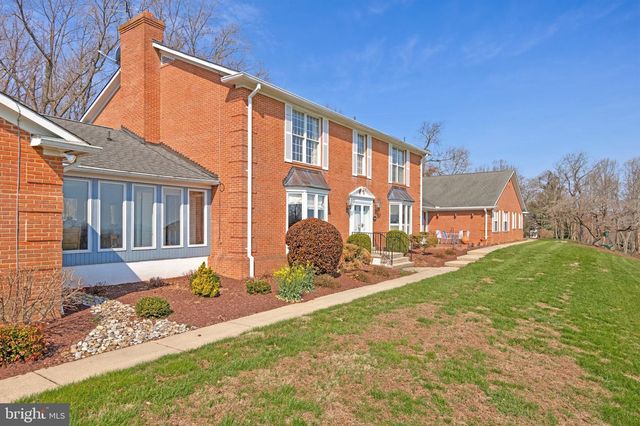 6300 TOWN POINT RD, Tracys Landing, MD 20779
