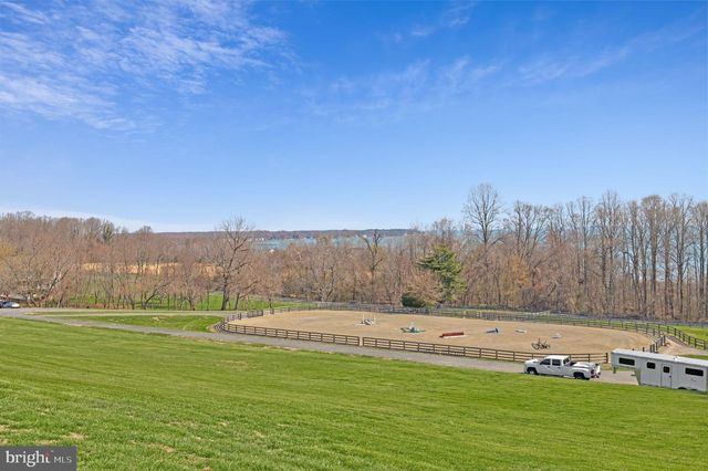 6300 TOWN POINT RD, Tracys Landing, MD 20779