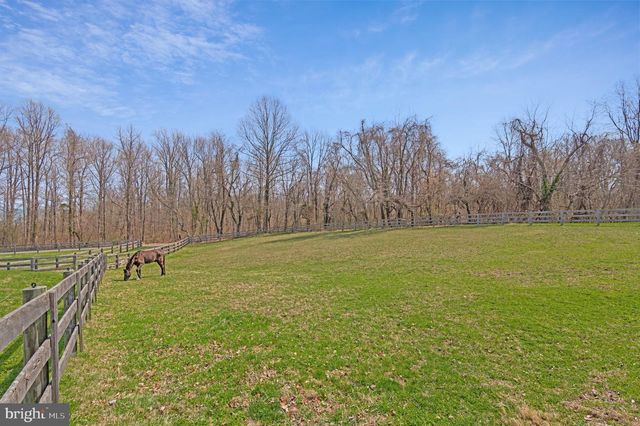 6300 TOWN POINT RD, Tracys Landing, MD 20779