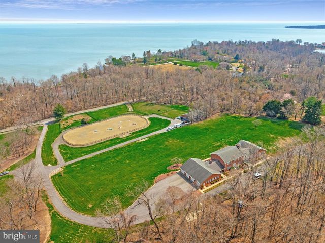 6300 TOWN POINT RD, Tracys Landing, MD 20779