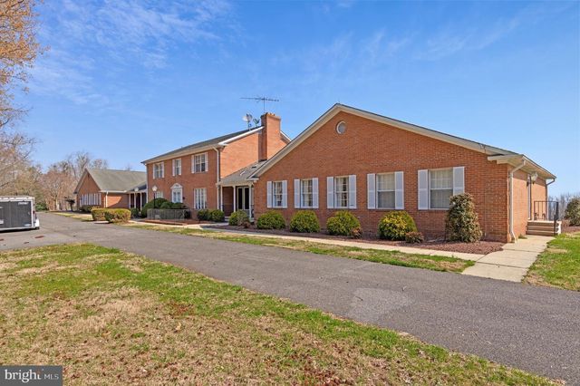 6300 TOWN POINT RD, Tracys Landing, MD 20779