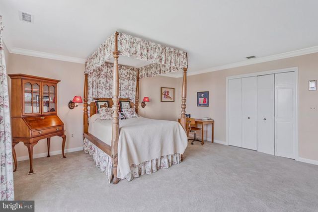 6300 TOWN POINT RD, Tracys Landing, MD 20779