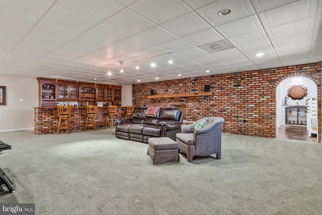 6300 TOWN POINT RD, Tracys Landing, MD 20779