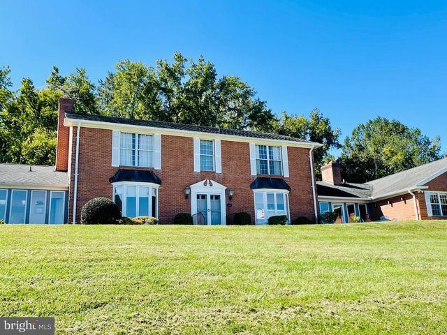 6300 TOWN POINT RD, Tracys Landing, MD 20779