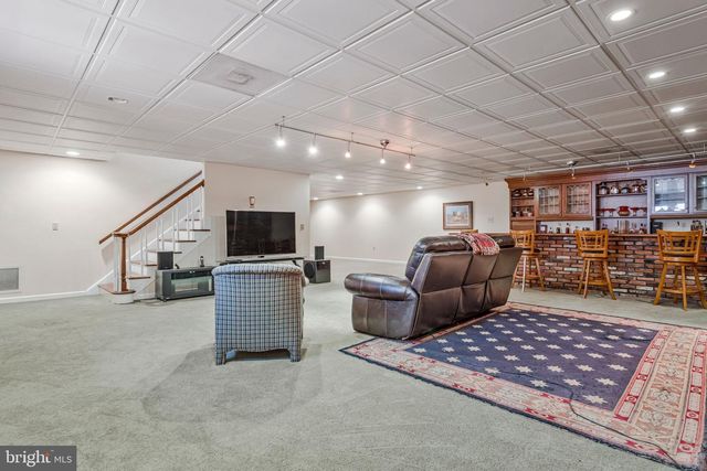 6300 TOWN POINT RD, Tracys Landing, MD 20779