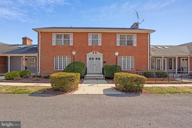6300 TOWN POINT RD, Tracys Landing, MD 20779