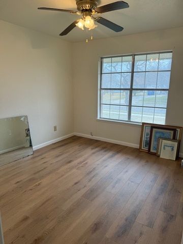 101 Duke St E, Portland, TX 78374