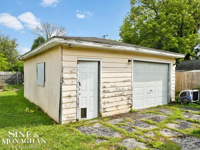1219 White St Street, Port Huron, MI 48060