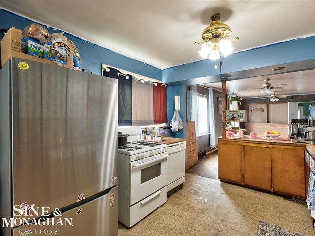 1219 White St Street, Port Huron, MI 48060