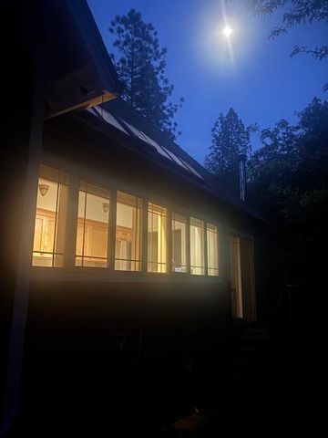 1215 Spring Crest Ct, Placerville, CA 95667