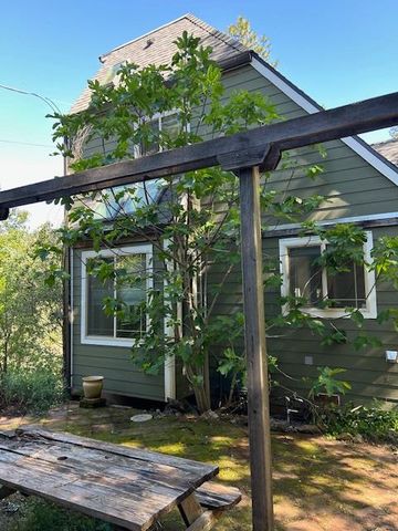 1215 Spring Crest Ct, Placerville, CA 95667