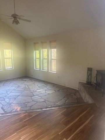 1215 Spring Crest Ct, Placerville, CA 95667