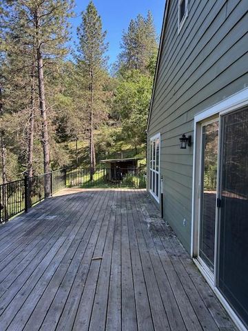 1215 Spring Crest Ct, Placerville, CA 95667