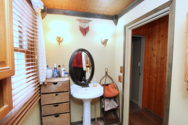 104 Columbine Street, Crystal Lake, IL 60014