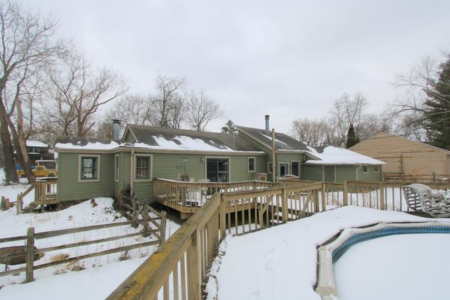 104 Columbine Street, Crystal Lake, IL 60014