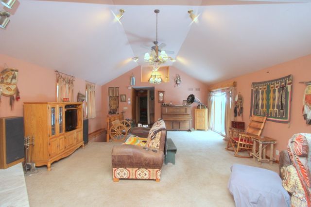 104 Columbine Street, Crystal Lake, IL 60014