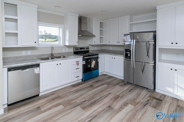 260 County Road 1219, Falkville, AL 35622