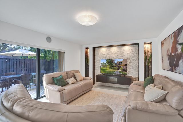 2889 SW 22nd Circle 48a, Delray Beach, FL 33445