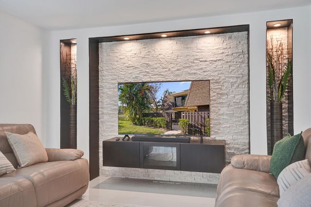 2889 SW 22nd Circle 48a, Delray Beach, FL 33445