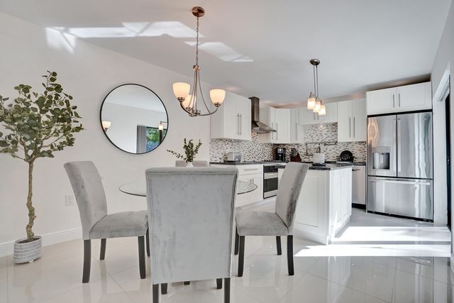 2889 SW 22nd Circle 48a, Delray Beach, FL 33445