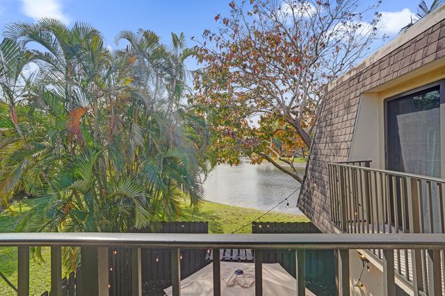 2889 SW 22nd Circle 48a, Delray Beach, FL 33445