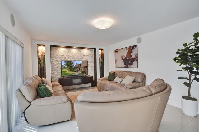 2889 SW 22nd Circle 48a, Delray Beach, FL 33445