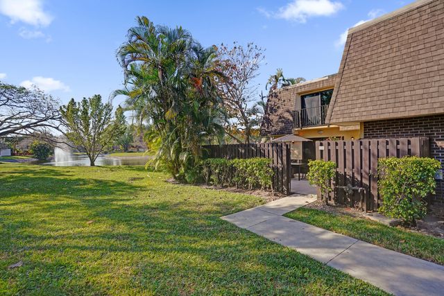 2889 SW 22nd Circle 48a, Delray Beach, FL 33445