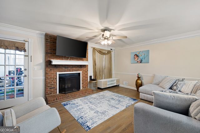 1044 Oaks Parkway, Smyrna, GA 30082