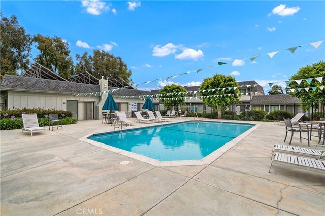 8278 Artista Drive, Huntington Beach, CA 92646