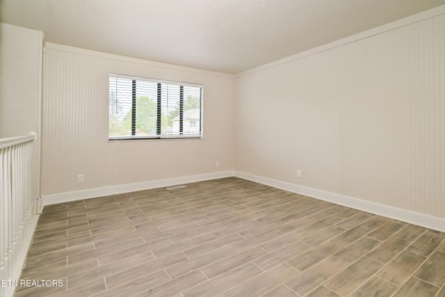 8612 Royal Oaks Drive, Knoxville, TN 37931