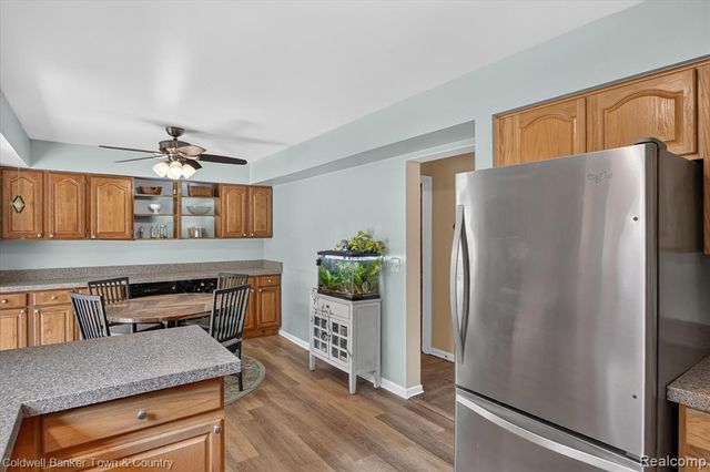 524 Kentucky Drive, Rochester Hills, MI 48307