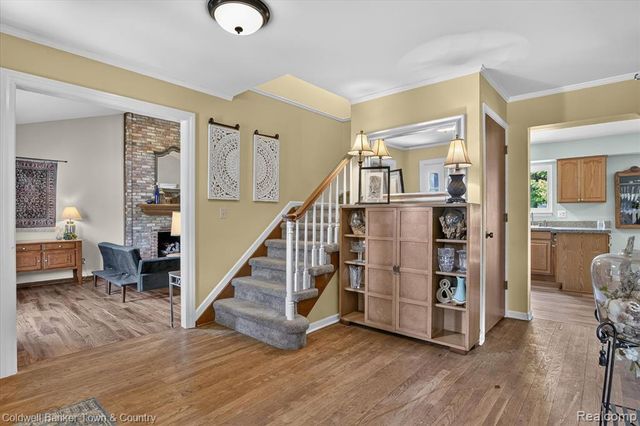 524 Kentucky Drive, Rochester Hills, MI 48307