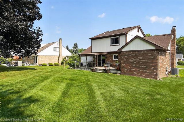 524 Kentucky Drive, Rochester Hills, MI 48307