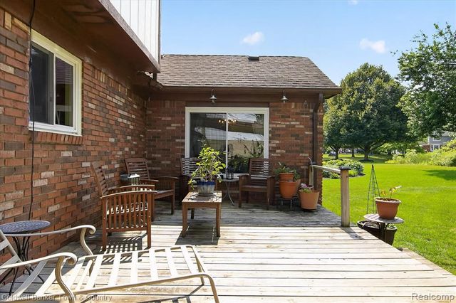 524 Kentucky Drive, Rochester Hills, MI 48307