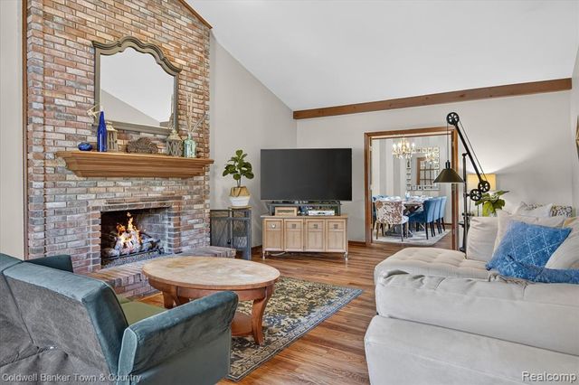 524 Kentucky Drive, Rochester Hills, MI 48307