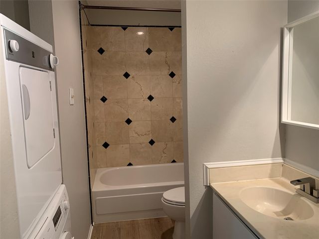 10049 Westpark Drive 168, Houston, TX 77042