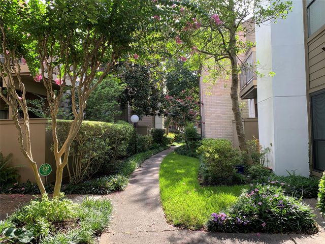 10049 Westpark Drive 168, Houston, TX 77042