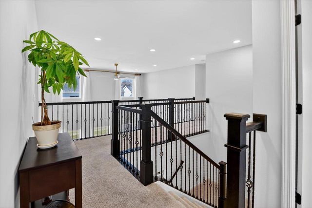 517 Buss Road, Cottage Grove, WI 53527