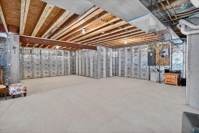 517 Buss Road, Cottage Grove, WI 53527