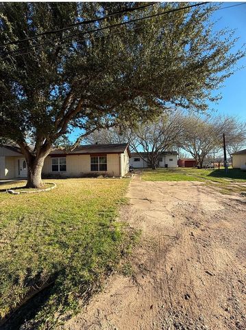 3715 Cline Rd, Wharton, TX 77488